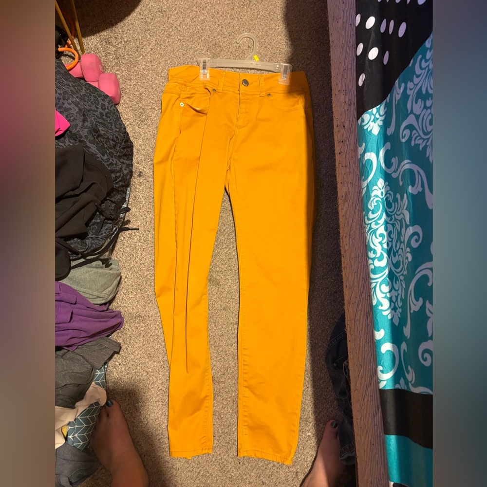 Bright Yellow Skinny Jeans